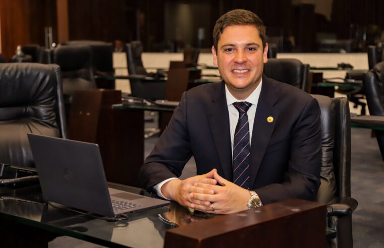 Deputado Matheus Vermelho assume presidência da Comissão de Turismo da Assembleia