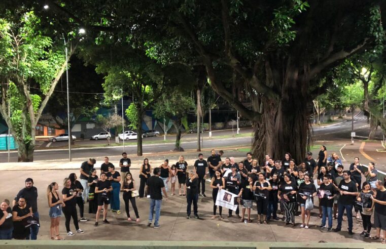 Ato reúne Homenagem à Viviane Jara Benitez na Praça da Paz