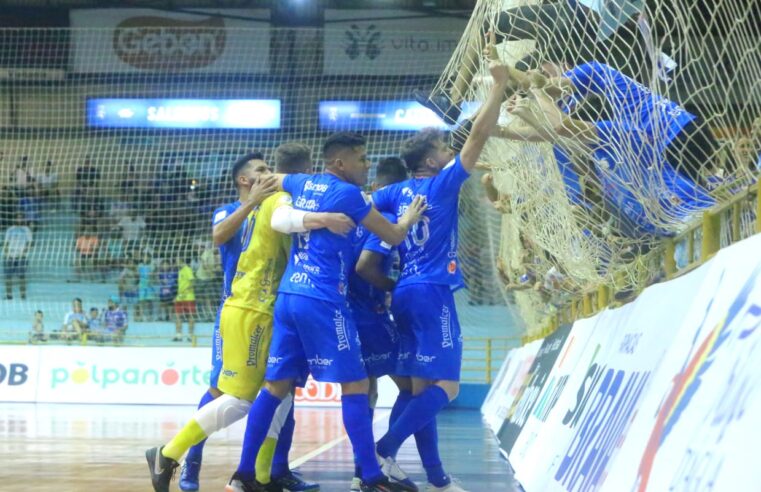 Foz Cataratas vence Campo Mouräo na estreia do paranaense