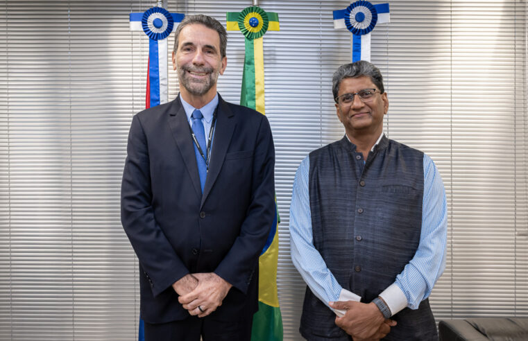 Diretor da Itaipu recebe visita do embaixador da Índia