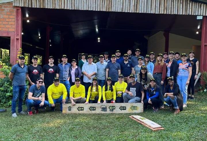 Adetur Cataratas e Caminhos realizou Palestras de Sensibilização na região e oficina de sinalização inaugural projeto caminhos do Iguaçu em trecho da rota da fé