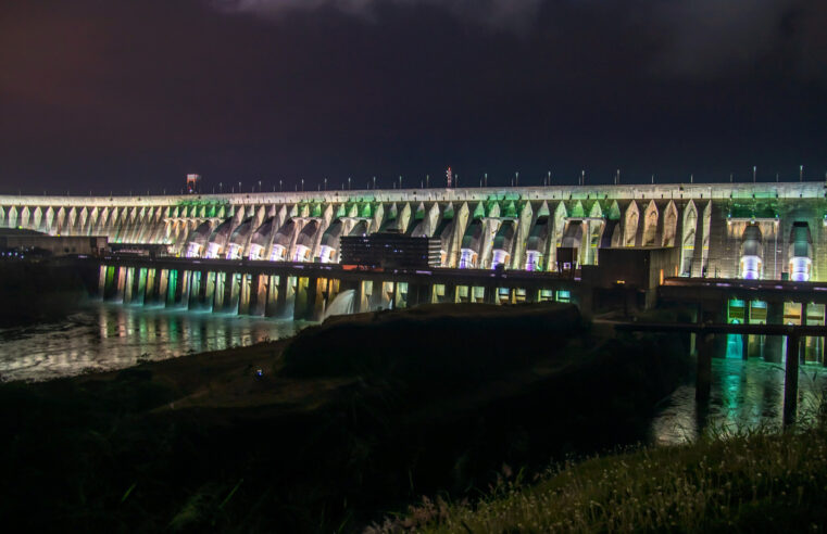 No inverno, passeio Itaipu Iluminada ganha sabor especial