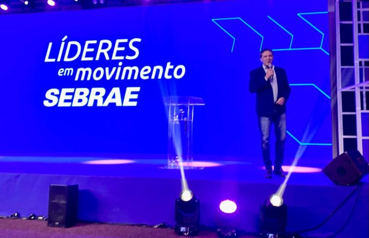 Prefeito Chico Brasileiro destaca parceria com o Sebrae no maior evento de liderança do país