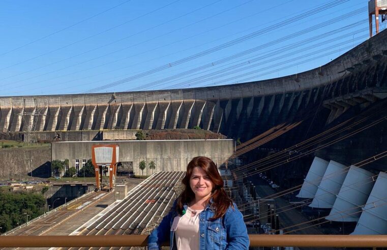 Graciele é a única secretária brasileira da Superintendência de Operação da usina de Itaipu