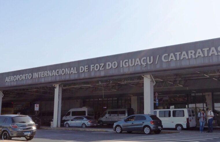 Aeroporto Internacional de Foz do Iguaçu espera mais de 25 mil passageiros durante feriado da Padroeira do Brasil