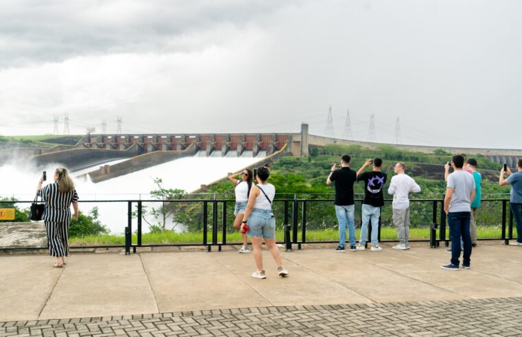 Vertedouro da usina de Itaipu será fechado neste domingo (12)