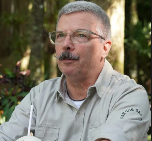 Veterinário italiano Lorenzo Crosta realiza consultoria técnica no Parque das Aves