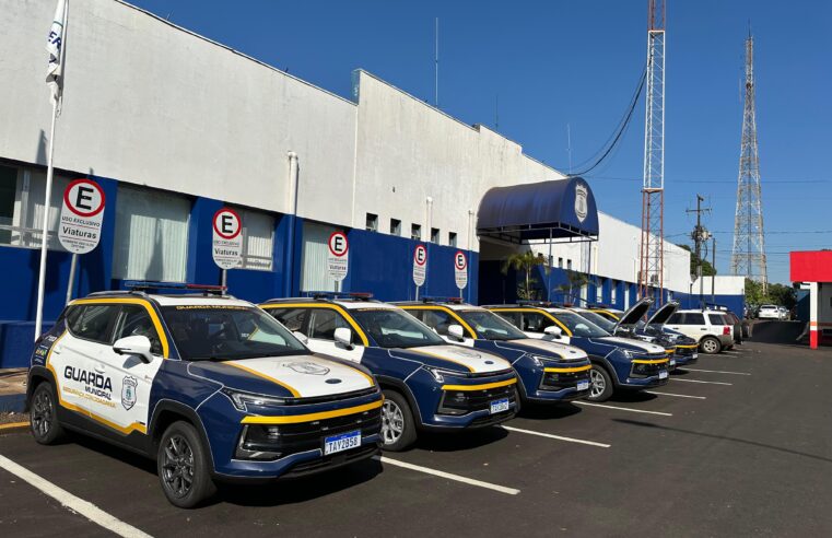 Guarda Municipal recebe veículos elétricos que serão usados no corredor turístico