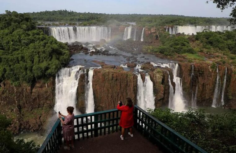 Paraná atraiu mais de 206 mil turistas estrangeiros em janeiro, maior número desde 2018