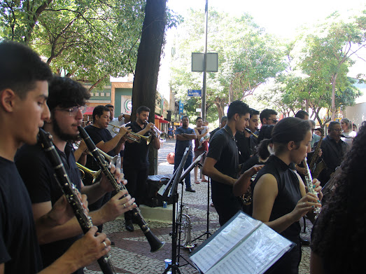 Alegria e Emoção na apresentação da Banda Filarmônica de Foz do Iguaçu