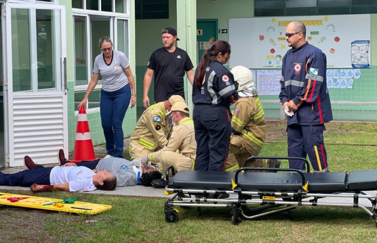 Simulação de Explosão na Escola Municipal Altair Ferreira da Silva Zizo: Um Exercício de Prevenção e Segurança