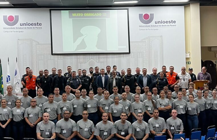Foz do Iguaçu retoma formação de guardas municipais após 22 anos com aula magna do prefeito General Silva e Luna