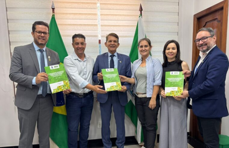 Prefeitura de Foz do Iguaçu recebe plano estratégico para segurança alimentar com metas até 2027