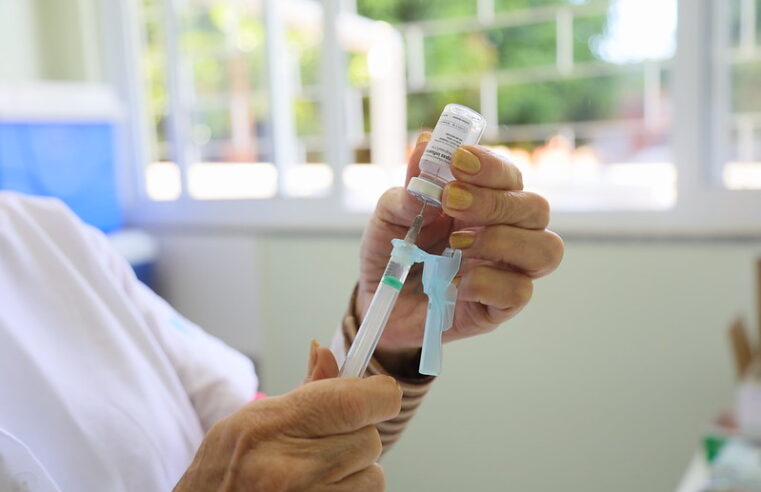 Vacina contra a gripe estará disponível para toda a população de Foz do Iguaçu a partir deste sábado (10)