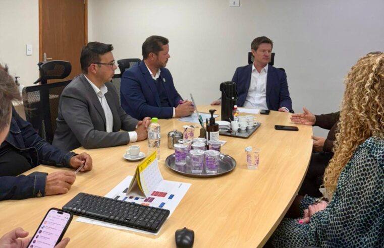 Vereador Paulo Debrito intermedia Centro de Educação no Trânsito com novo chefe do Detran-PR