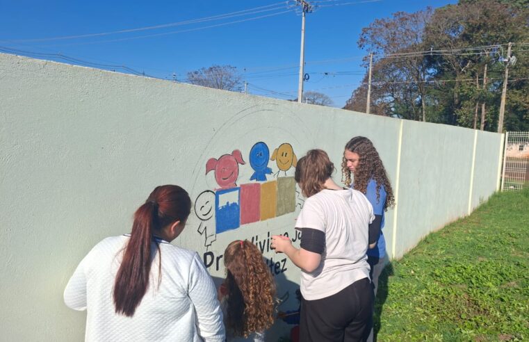 Projeto “Mãos que Transformam” aposta na empatia e no protagonismo infantil para enfrentar o bullying e a violência doméstica