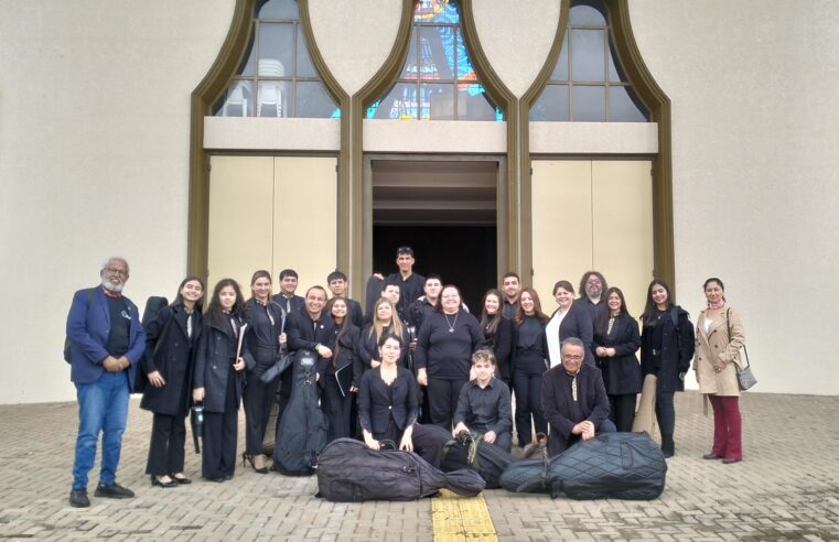 Jovens músicos da Orquestra Barroca Jesuíta encantam Foz do Iguaçu com música, fé e integração cultural