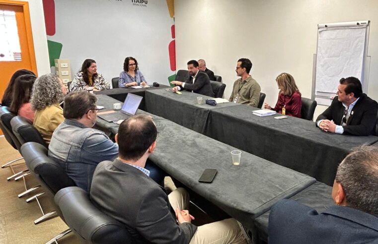 Legislativo e UNILA discutem a criação do Observatório Econômico de Foz