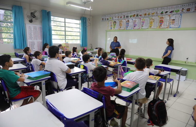 Com 30 mil alunos de volta às aulas, Prefeitura de Foz amplia investimentos na rede municipal