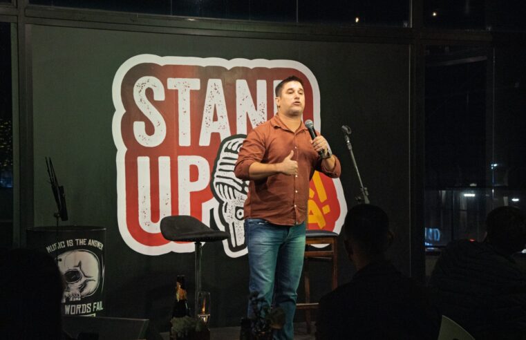 Tempo de rir: Humorista da Praça é Nossa Filipe Pontes faz Stand-Up nessa sexta-feira no Dreams Motor Show