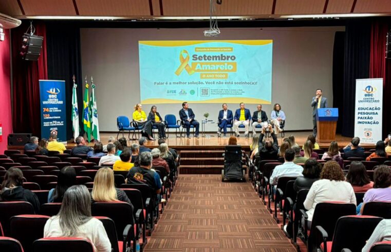 Legislativo marca presença na abertura do Setembro Amarelo em Foz