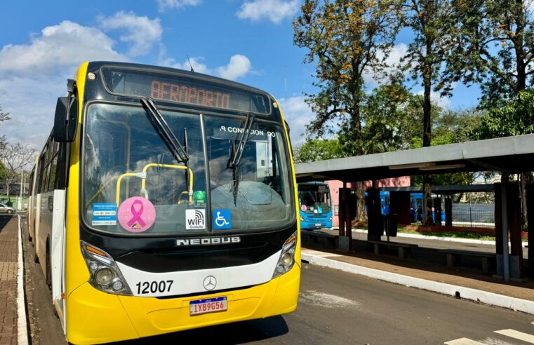 Ônibus da VISAC chamam a atenção para o Outubro Rosa