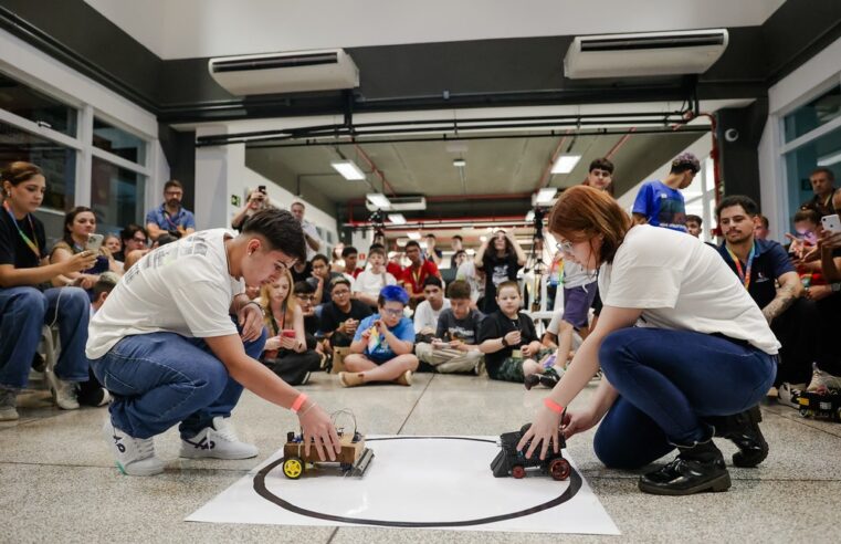 Palestras, disputas de robôs e desafios de cibersegurança movimentam a programação do Latinoware