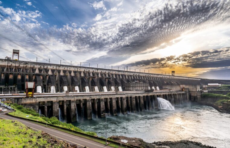 Itaipu impulsiona queda nas contas de luz dos brasileiros com tarifa competitiva