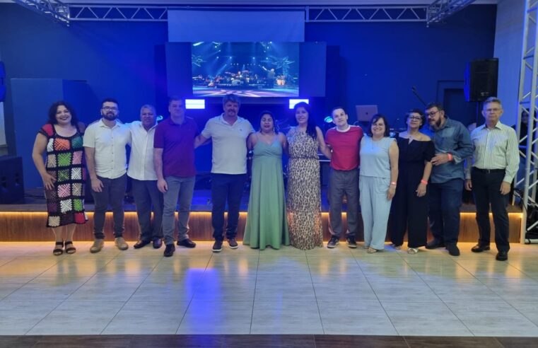 APP-Sindicato/Foz celebra Dia do Servidor da Educação e empossa nova direção