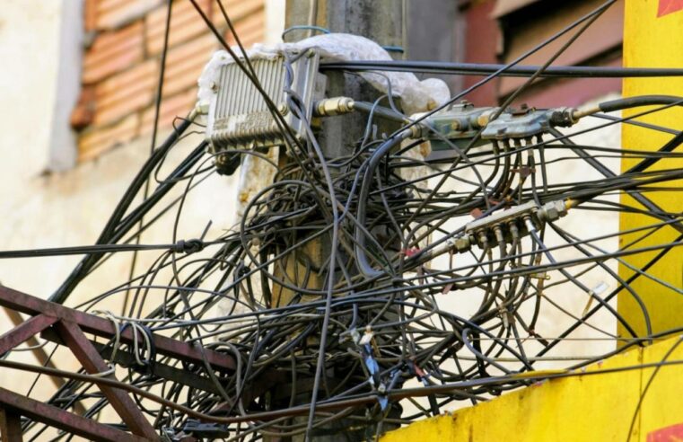 Câmara debate projeto para organizar fiação e reduzir poluição visual em Foz