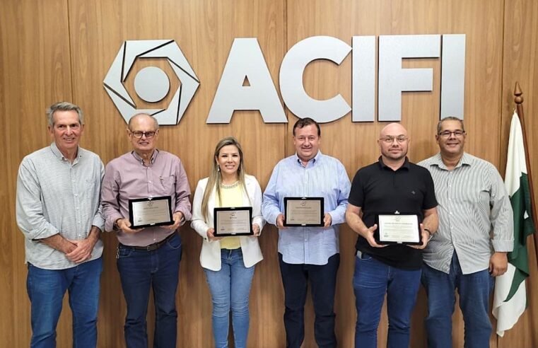 ACIFI homenageia empresas históricas pelos 50 anos em Foz do Iguaçu