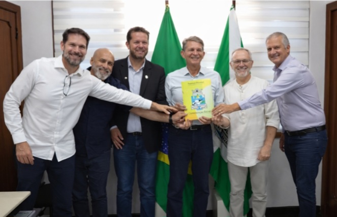 Câmara Municipal de Foz do Iguaçu realiza a maior devolução de recursos da história à Prefeitura