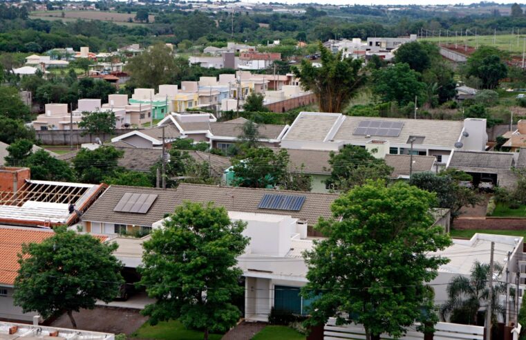 Projeto aprovado na Câmara impulsiona uso de energia solar em Foz do Iguaçu