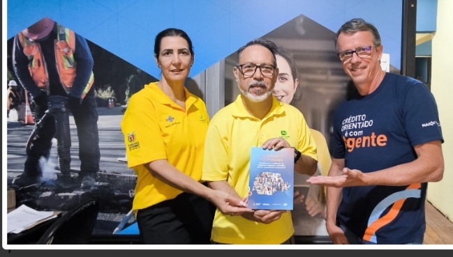 Empreendedores de Foz do Iguaçu ganham destaque em livro estadual sobre microcrédito