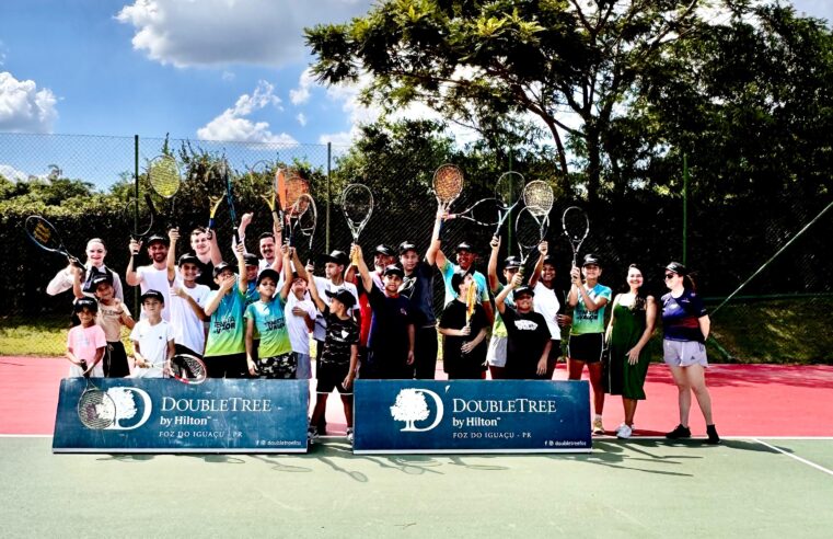 DoubleTree by Hilton Foz abre suas portas para o Projeto Social Tenista de Valor