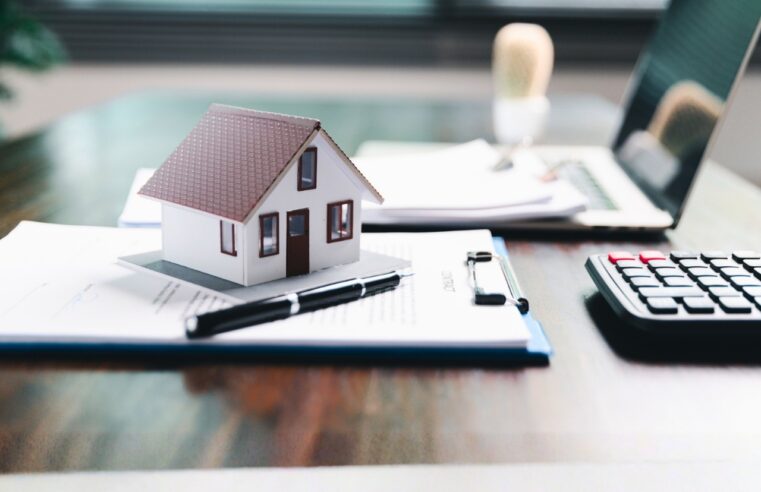 Câmara rejeita veto e mantém permissão para possuidor do imóvel parcelar IPTU