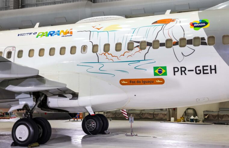 Cataratas do Iguaçu ganham pintura especial em avião da Gol