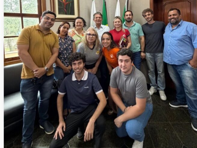 Empresários iguaçuenses avaliam positivamente impacto do Cartão Material Escolar na economia da cidade