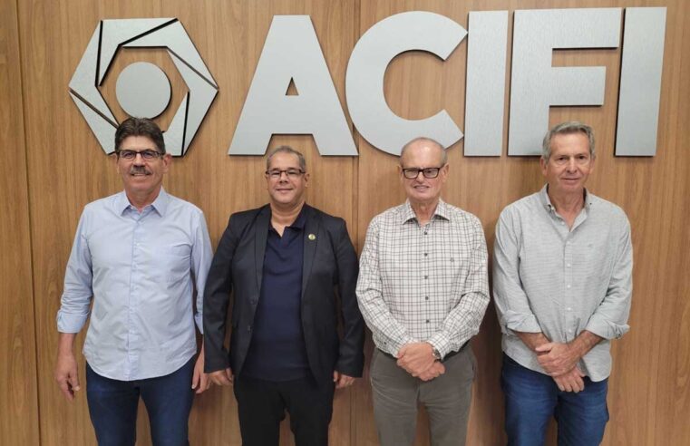 Empresário Edmilson Iareski é eleito presidente da ACIFI