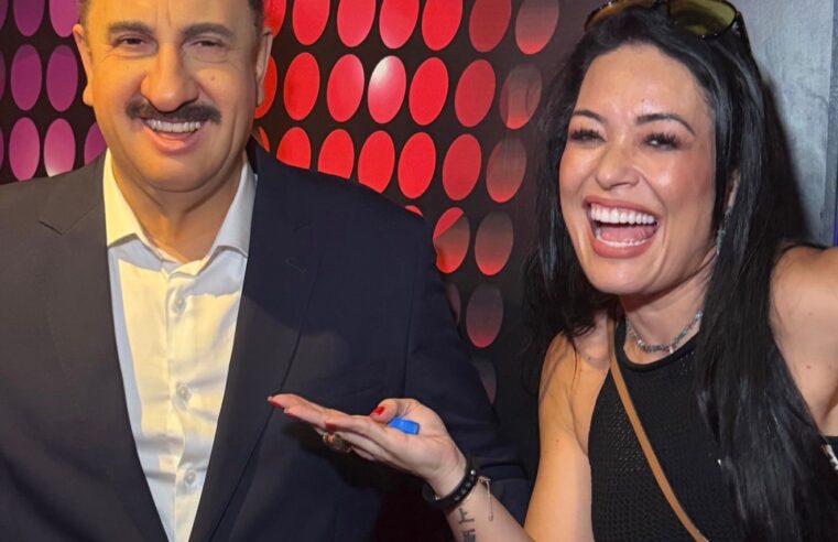 Milene Pavorô se diverte com a família no Complexo Dreams Park Show, em Foz