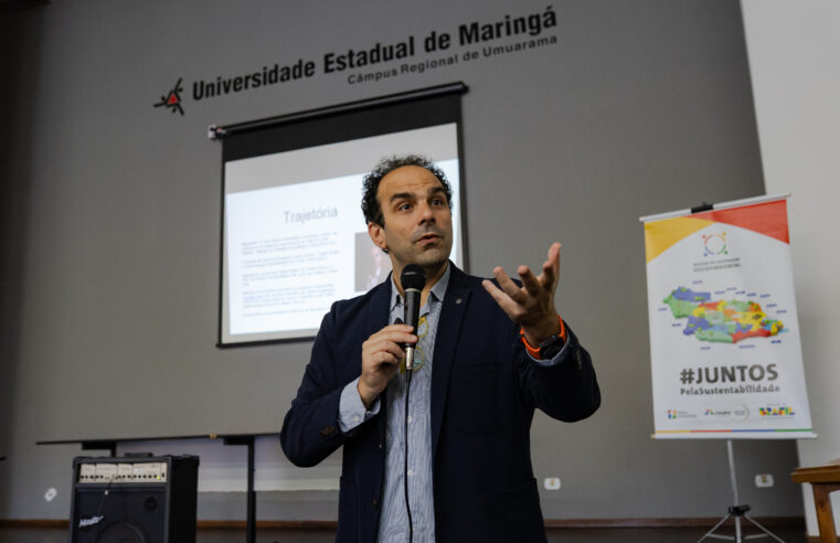 Seminários ajudam jovens a refletir sobre carreira, IA e futuro do trabalho