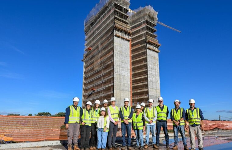 Obra do novo campus da UNILA recebe comitiva internacional de engenheiros do UNOPS