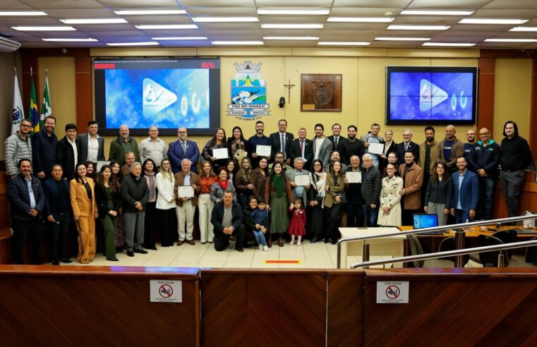 Câmara entrega Prêmio Destaque Profissional do Turismo a sete homenageados