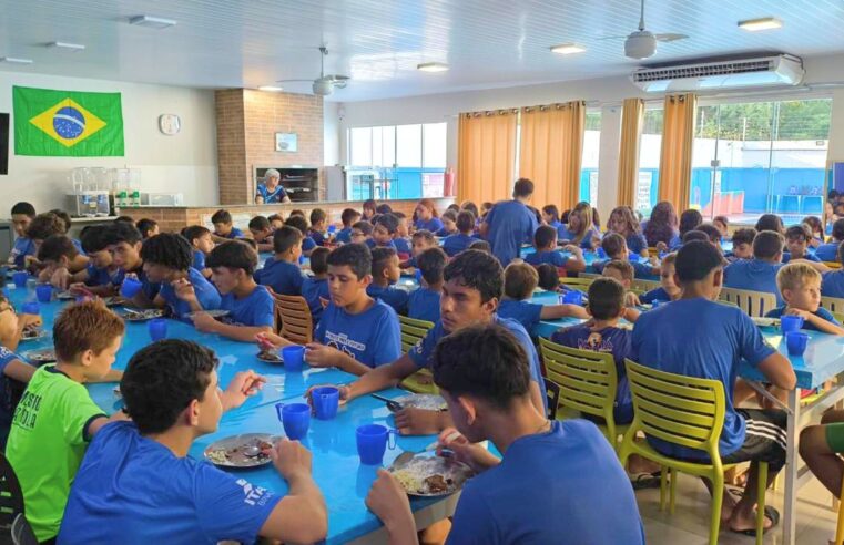 Vista as cores do Brasil e transforme o amanhã: Campanha “Apaixonados por Foz” une torcida e solidariedade
