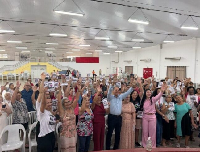 Café da tarde no Centro de Convivência do Idoso encerra programação especial do Mês das Mães