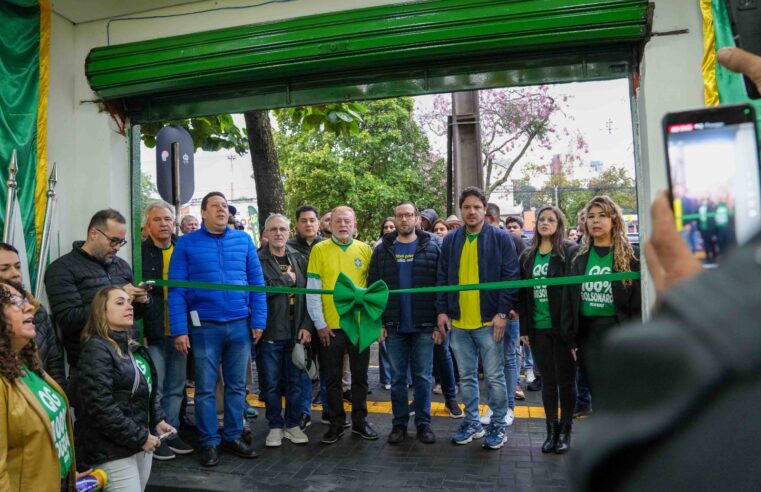 Reunindo lideranças da direita, QG 100% Bolsonaro é inaugurado em Foz do Iguaçu