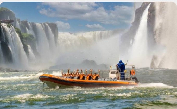 TURISTA HOLANDÊS MORRE APÓS ACIDENTE COM EMBARCAÇÃO DURANTE PASSEIO NAS CATARATAS DO IGUAÇU
