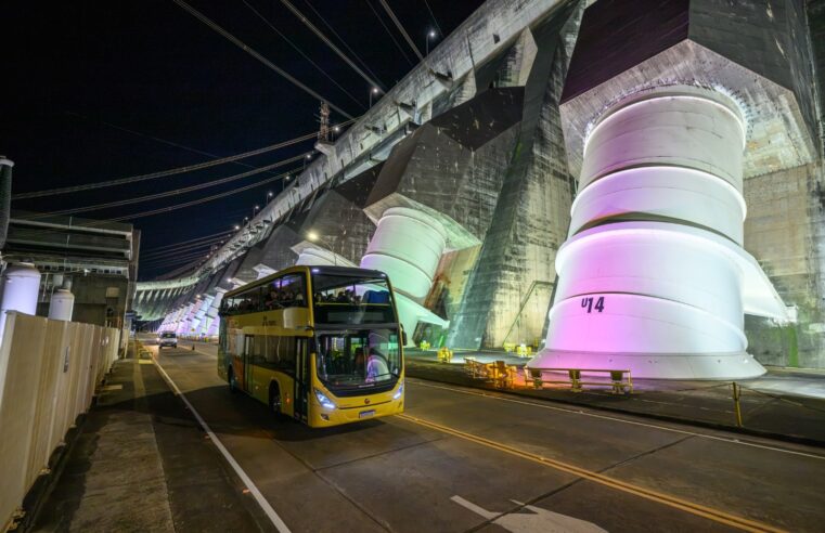 Itaipu Iluminada terá última apresentação antes de completa modernização