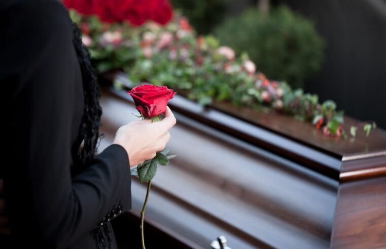 Requerimento questiona custos, gratuidades e fiscalização dos serviços funerários em Foz do Iguaçu