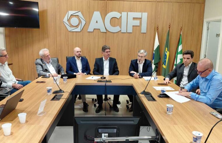 Receita Federal quer transformar Foz em referência nacional de inovação aduaneira